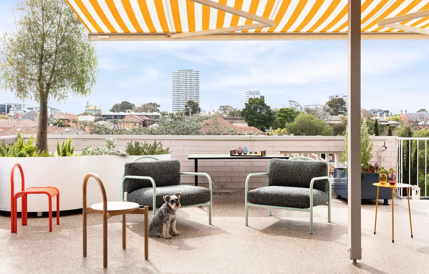 Mid century flats with penthouse – Storey of Melbourne